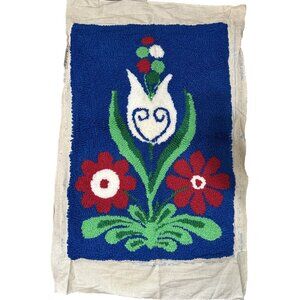 1970 vintage looped yarn wall hanging rug flowers boho hippie handmade Phentex